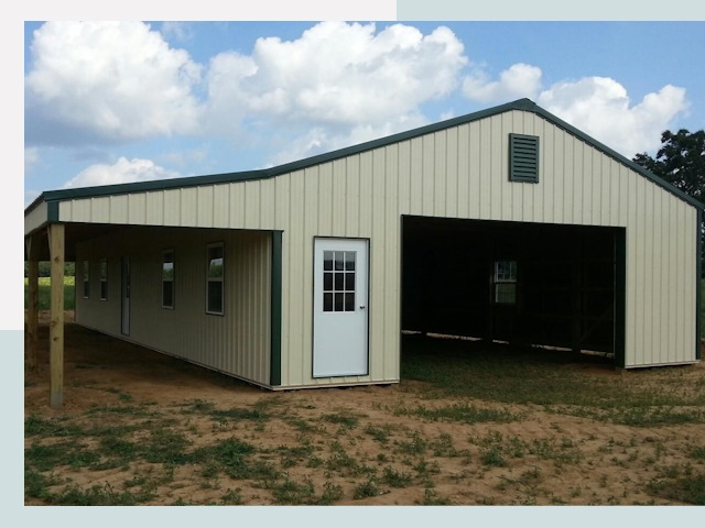 Строительство конюшен в Борзе